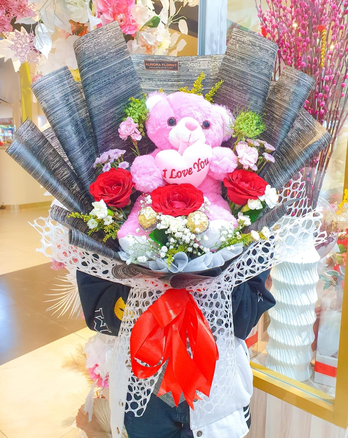 red rose toys Rose toys and red set available!!