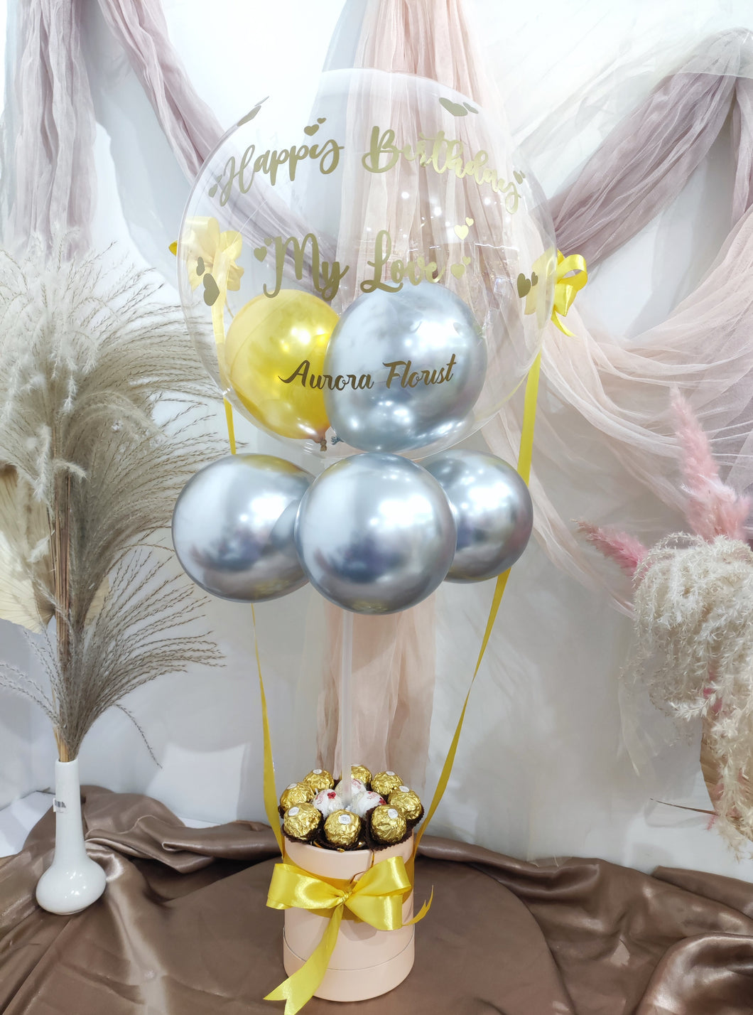 Box Balloon with Ferrero