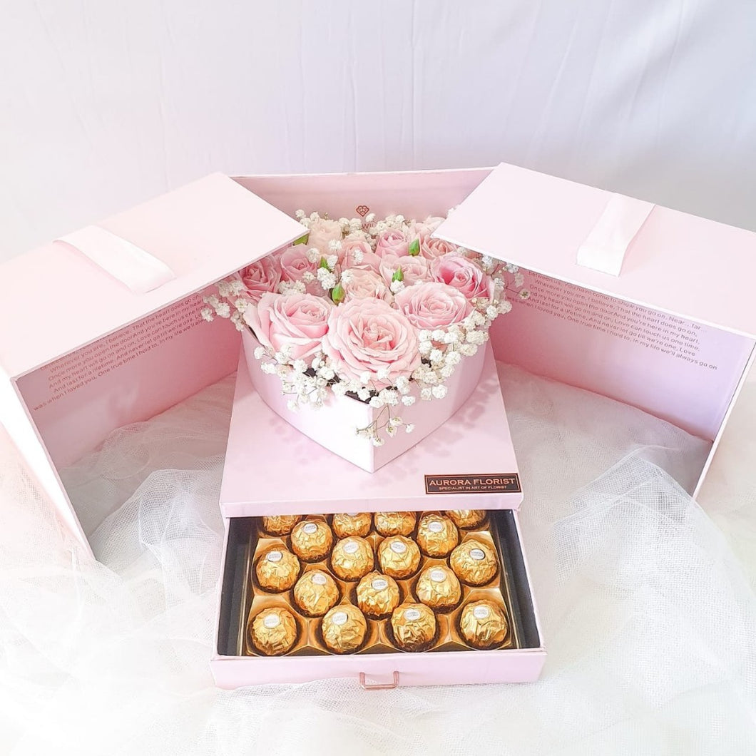 2 Layers Heartshape Box Pink Roses