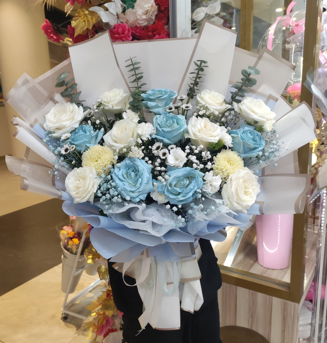 Sky Blue Roses ( 15 Rose Fresh )