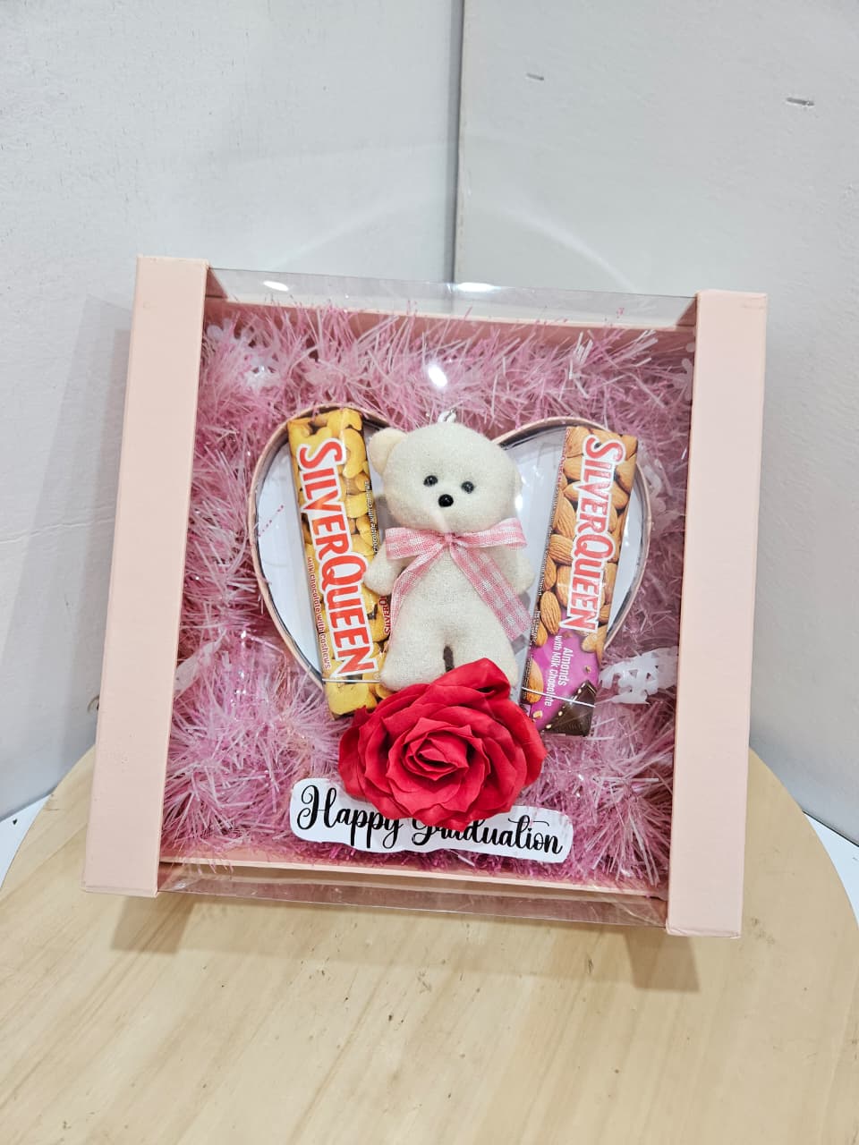 Heartshape bundle box