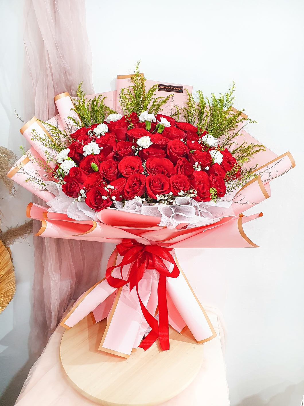 Unconditional Love - 50 Red roses