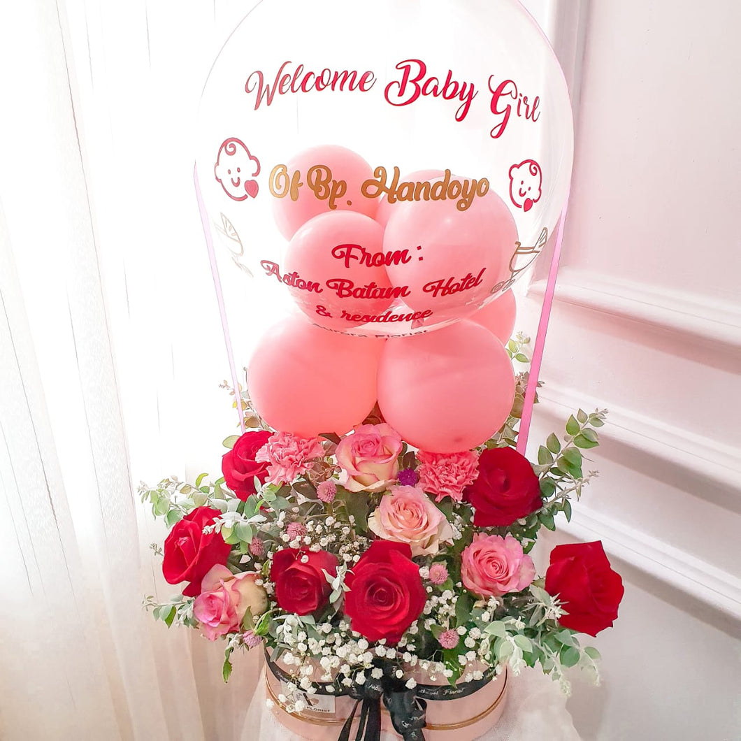 Blossom Newborn with Balloon (Fresh Flower)